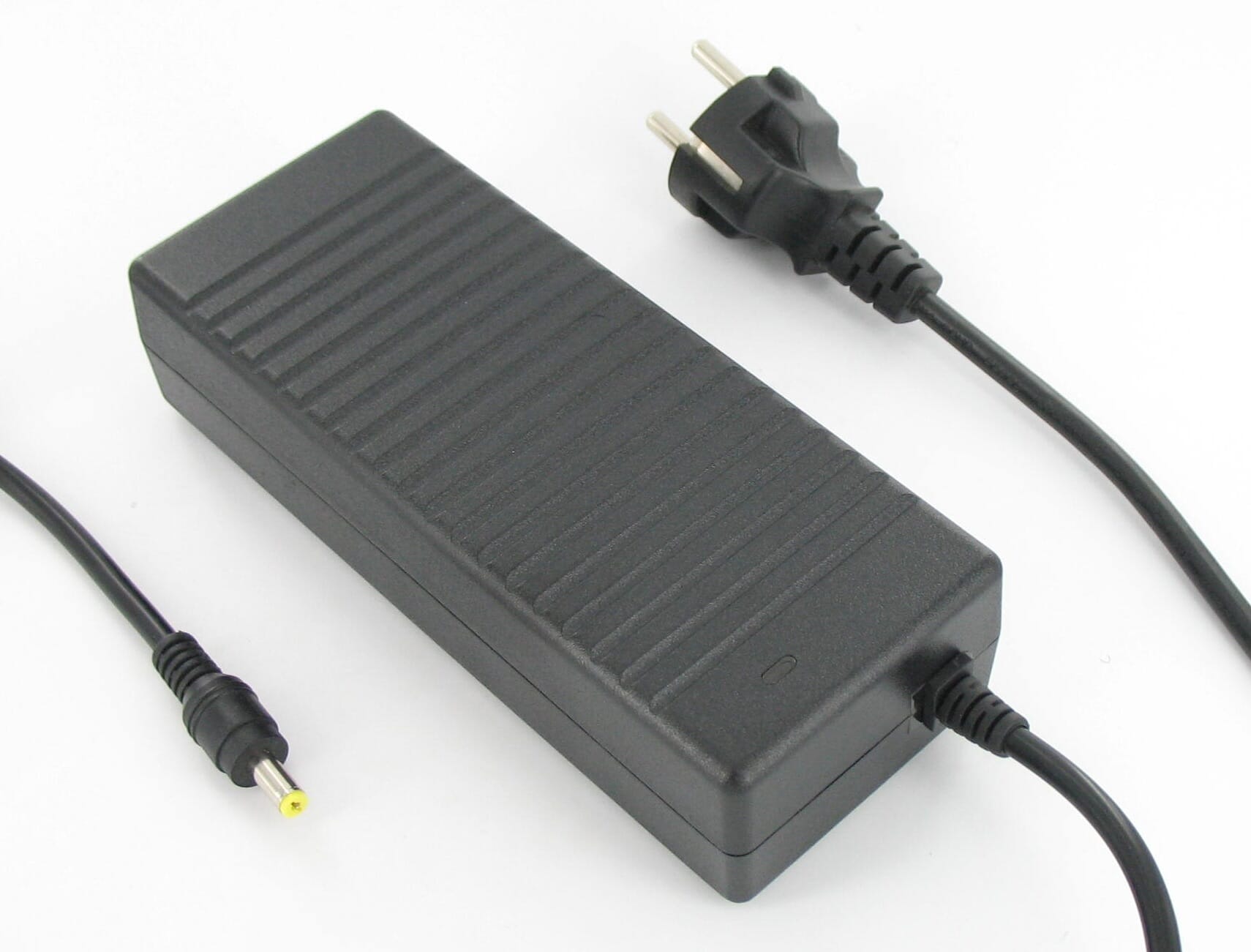 Adaptateur AC pour ordinateur portable 120W